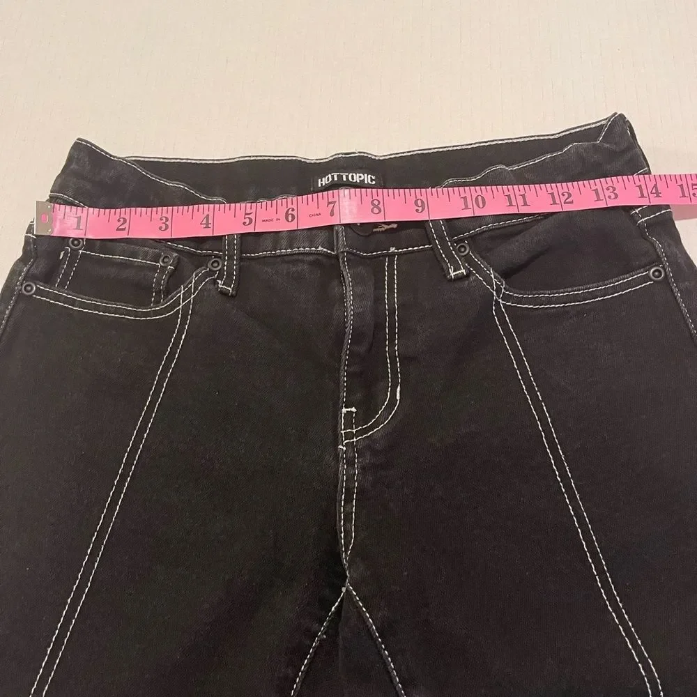 Hot Topic Women's Black jeans W28 X 32L